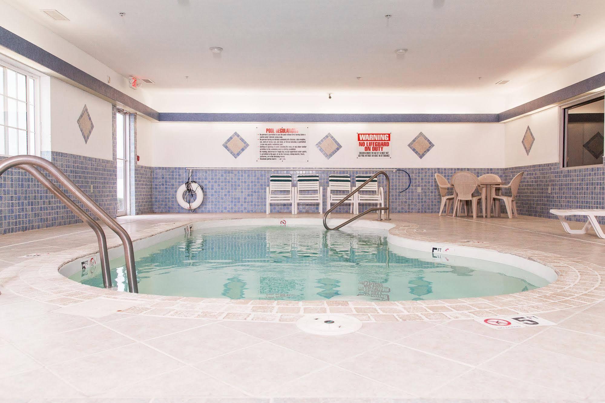Countryside Suites Lincoln I-80 المظهر الخارجي الصورة
